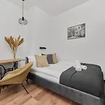 Norwida With Balcony Downtown By Renters Lejlighed *