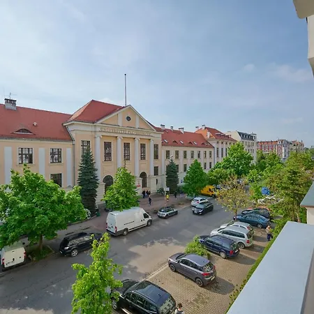 Apartmán Norwida With Balcony Downtown By Renters *