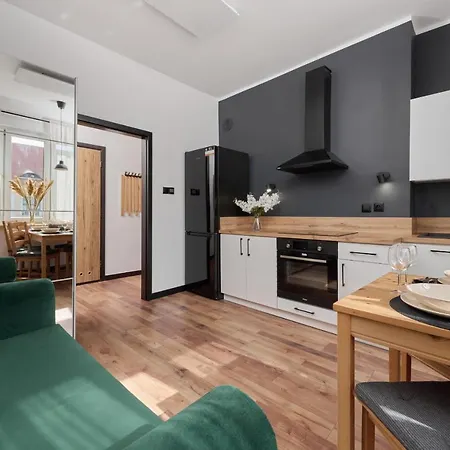 Norwida With Balcony Downtown By Renters Apartment Wroclaw