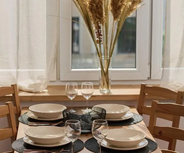 Norwida With Balcony Downtown By Renters