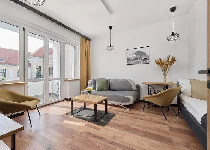 Apartment Norwida With Balcony Downtown By Renters *