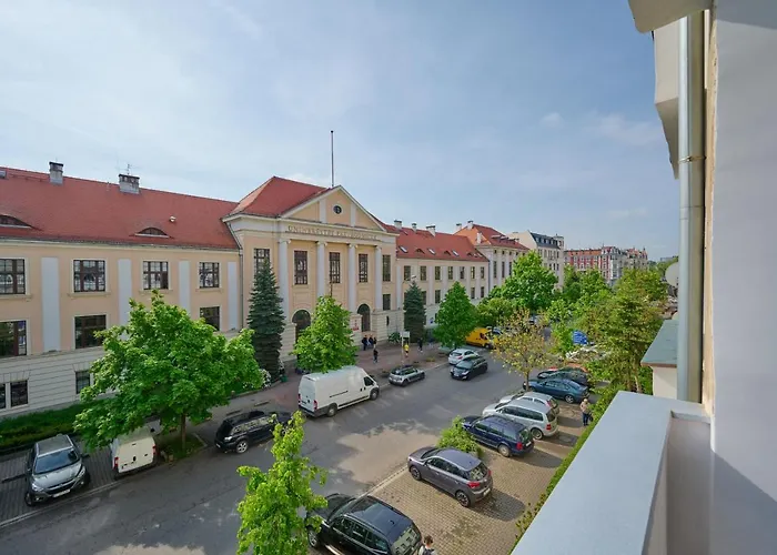 Apartment Norwida With Balcony Downtown By Renters *