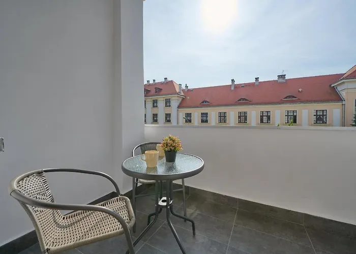 Norwida With Balcony Downtown By Renters Apartment Wroclaw