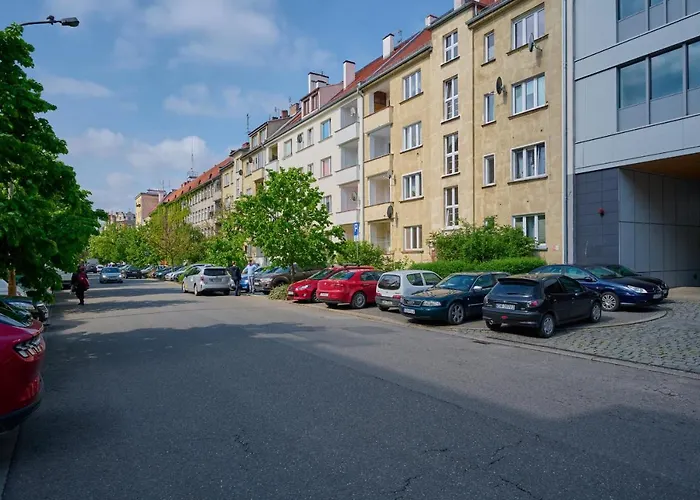 Norwida With Balcony Downtown By Renters Apartment