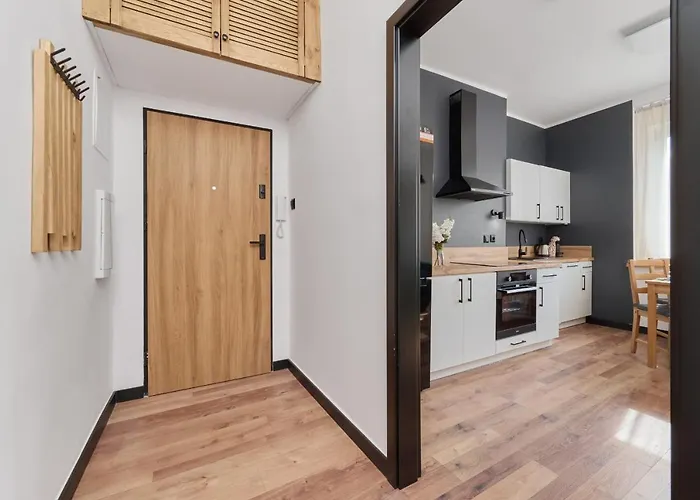 Norwida With Balcony Downtown By Renters Apartment Wroclaw