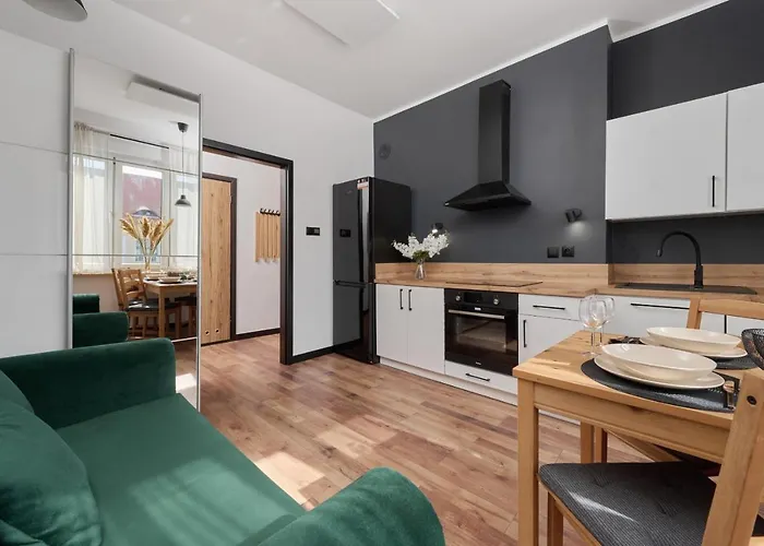 Norwida With Balcony Downtown By Renters Apartment Wroclaw